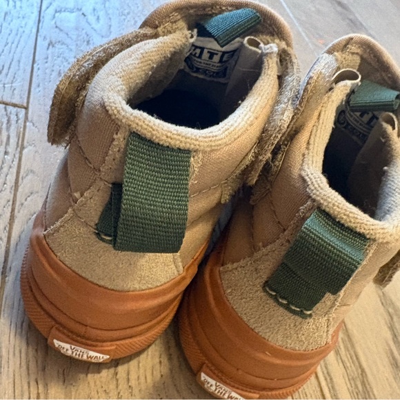 Vans Kids Tan and Brown Adventure Boots - Picture 4 of 6